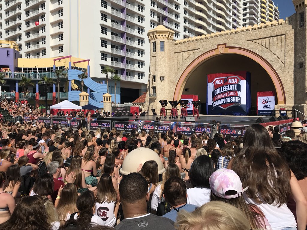 Take us back to yesterday! 🔥👯‍♀️ #elonphoenix #ndanationals