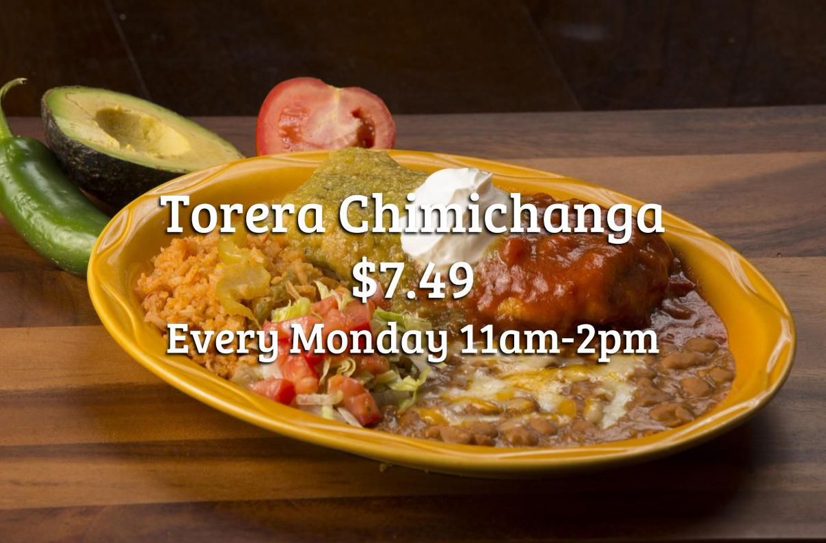 Kmachosofficial's tweet image. Every Thursday our delicious Torera #Chimichanga is only $7.49 from 11am-2pm!
A 12” flour tortilla stuffed with your choice of seasoned chicken, ground beef or pork lightly fried and topped with ranchera and verde sauces. Served with sour cream, #refried beans and rice