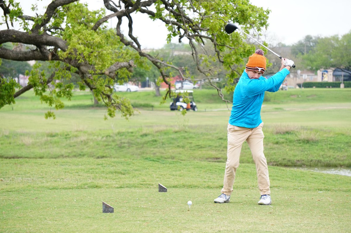 NCCGATexas's tweet photo. Billy Teichman swing sequence on 8 https://t.co/Xv9Awribr3