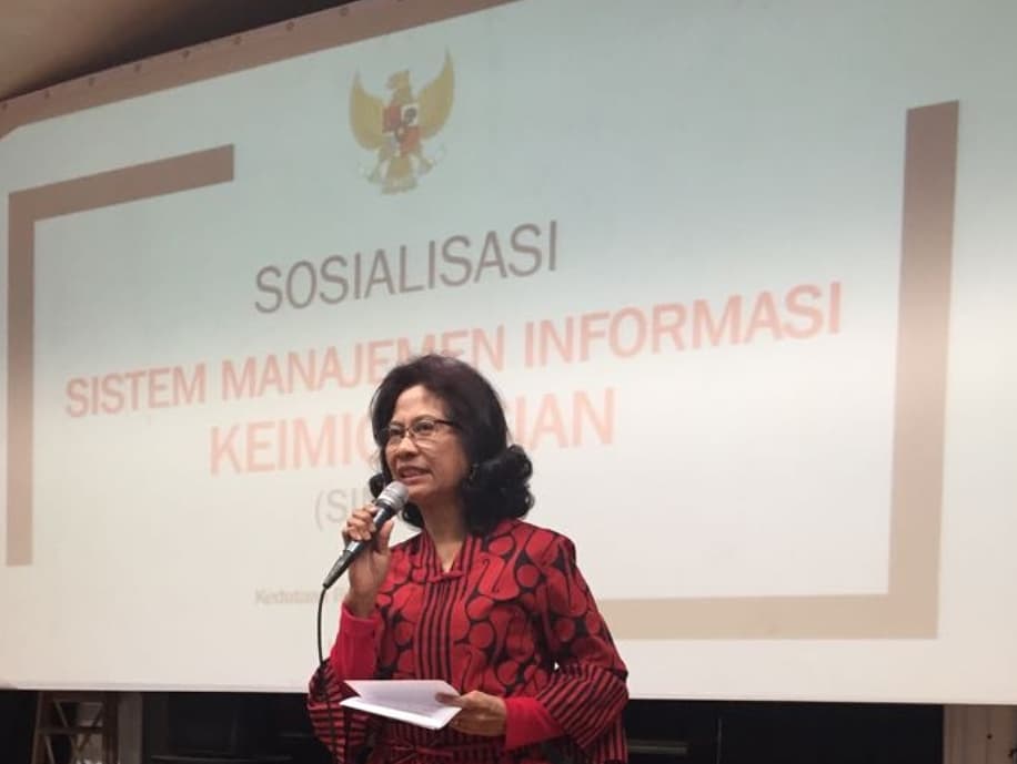 IndonesiaInRome's tweet photo. Sosialisasi Sistem Manajemen Informasi Keimigrasian #SIMKIM bagi WNI di Milan, 8 April 2018. Dalam kesempatan tsb #DubesEsti mengingatkan WNI di Milan dan sekitar agar peduli akan hak data dan informasi kewarganegaraannya melalui SIMKIM.
#kbriromainaction https://t.co/UUXm8rOXjD