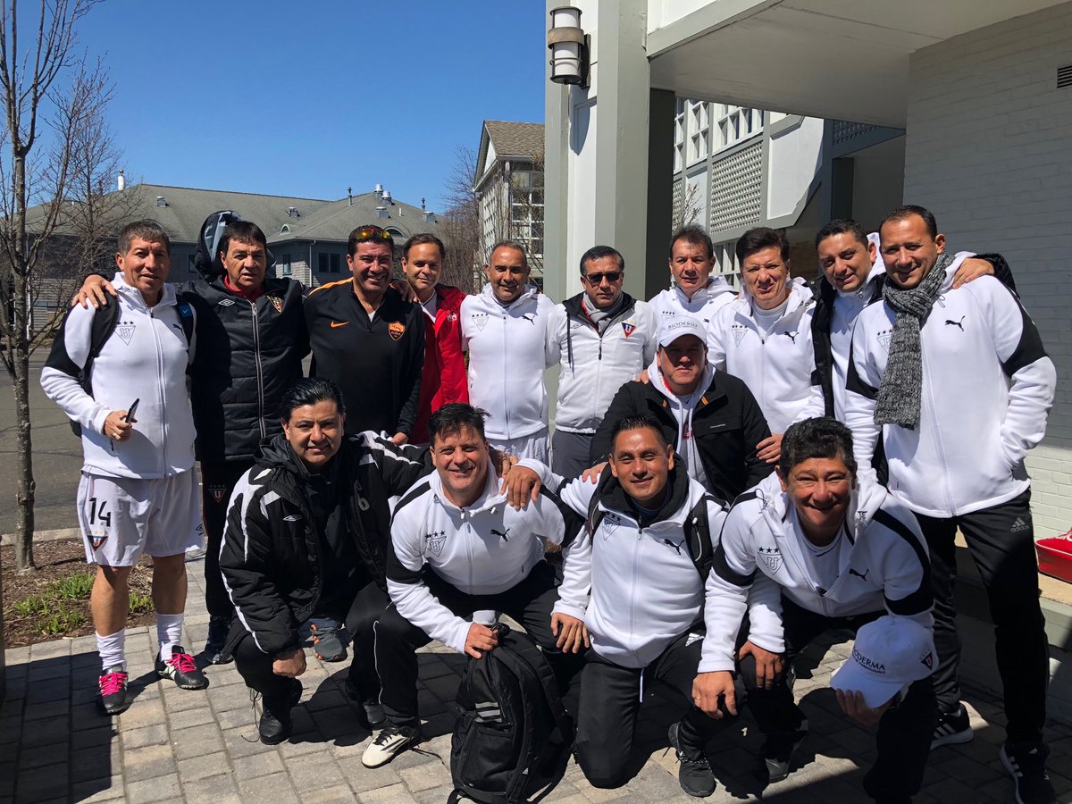 ldsamaniego's tweet photo. Listos para disputar el último partido del cuadrangular, Vamos Liga por el campeonato 🏆🏆 https://t.co/a8xSgnlwyd