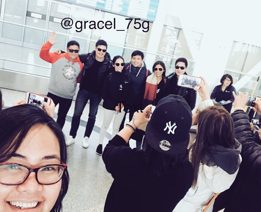 gracel_75g's tweet photo. Heto na kami umpisahan sa Airport! Welcome mga Kapuso❤️🇨🇦 #SikatKaKapuso #SikatKaKapusoTO 
@aldenrichards02 @amazingbetong @iamdongdantes @MercadoJen @thedennistrillo @LoviPoe @gmapinoytv https://t.co/iLJ4ZniJ7r
