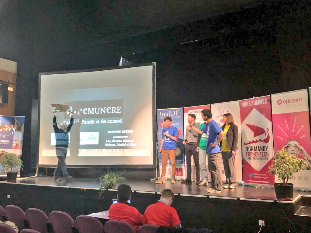 SWCarentan's tweet photo. Time to pitch ! C’est parti ! 😃🎉 Et c’est le projet R€MUN€R€ qui commence, un cabinet d’audit et de conseil sur la juste rémunération des salariés ! #SWCarentan #startups https://t.co/A0UGdnOyPs