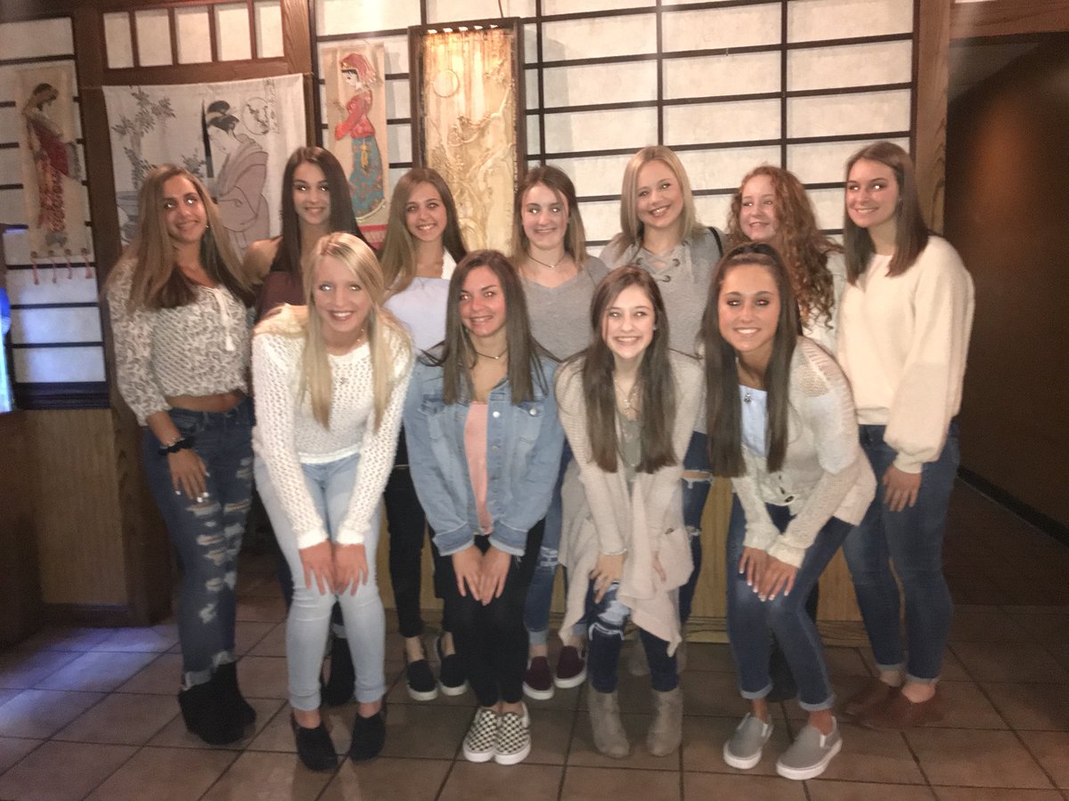 karaltman's tweet photo. PROUD COACH! My girls did SO good today! We got our We Hit Zero pins today for having no deductions! Here’s to an undefeated regular season! One comp left!! @ChardonComp ❤️😍❗️love you girls https://t.co/0XHAGXUmve