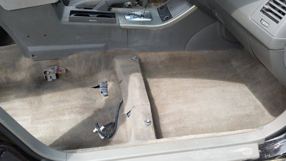 HeadlinersAuto's tweet image. Headliners Auto Detailing, professional automotive detailing and reconditioning services. Carpet cleaning, headliner repair, headlight restoration and scratch removal are just some of what we do... headlinersautodetailing.business.site