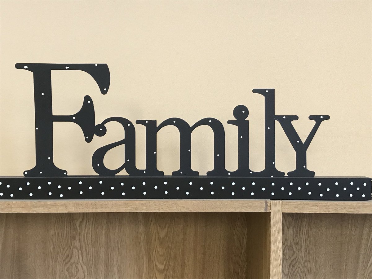 BakerDana2424's tweet photo. Excited to showcase our growing parent literacy library @WilsonAISD @betsiemhaisler #aldinelit #prepoverpractice https://t.co/Na16K7xtlc