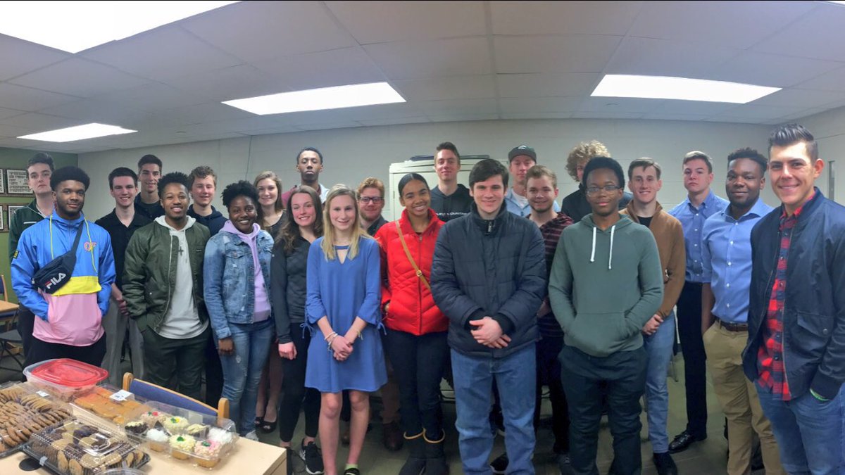 MSU_ES's tweet photo. Welcome to the family, New Scholar class of 2018!! #ESFamilyDay https://t.co/sjW7zn0Hr9