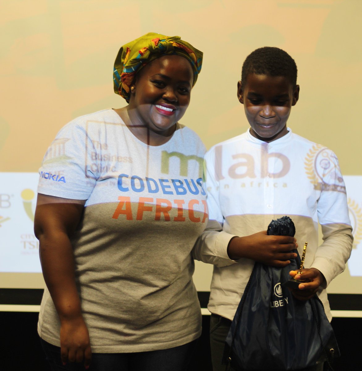 TiyaniTee's tweet image. This young man here is SUPER BRILLIANT! He won most awards at the #gkVacWork including Ultimate GeekStar and Best Debater. He's got a HUGE interest in Space Tech. @mcleansibanda @CinaWood @Olebo_T @4otune - we must certainly organize him a visit to @SANSA7 facilities. @InnovHub