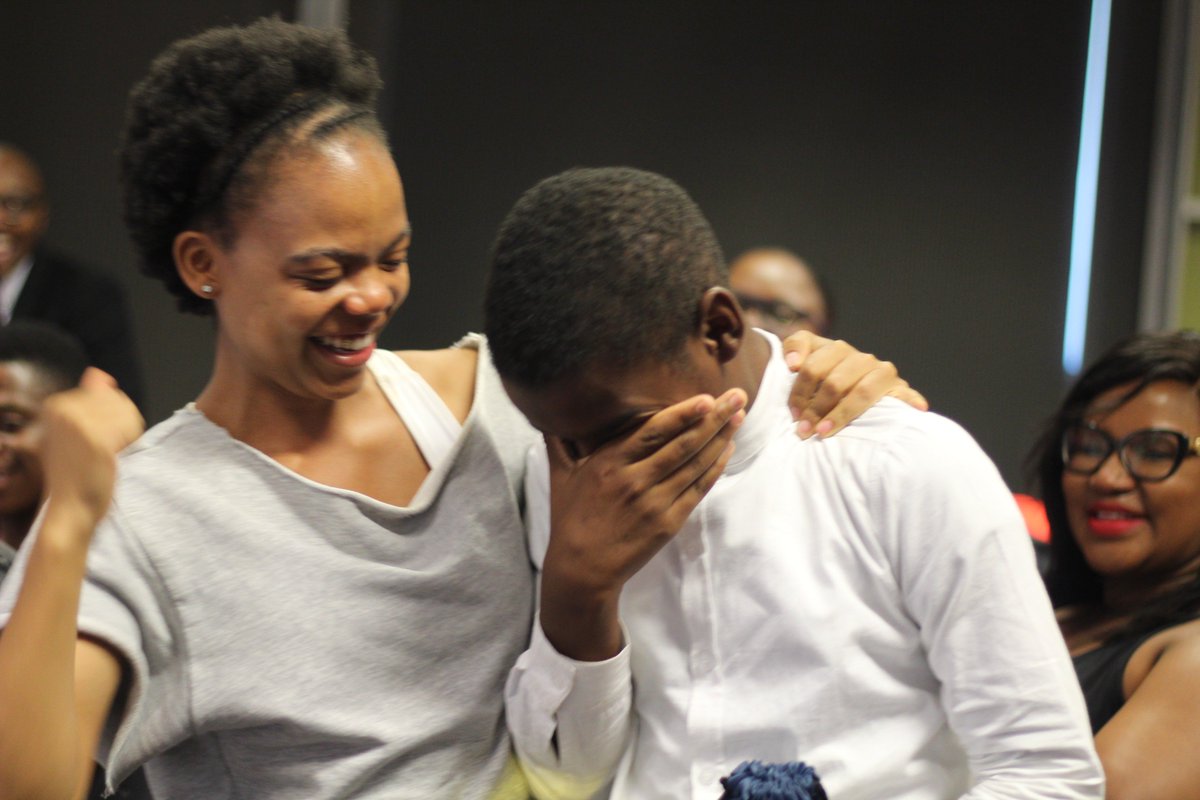 TiyaniTee's tweet image. This young man here is SUPER BRILLIANT! He won most awards at the #gkVacWork including Ultimate GeekStar and Best Debater. He's got a HUGE interest in Space Tech. @mcleansibanda @CinaWood @Olebo_T @4otune - we must certainly organize him a visit to @SANSA7 facilities. @InnovHub