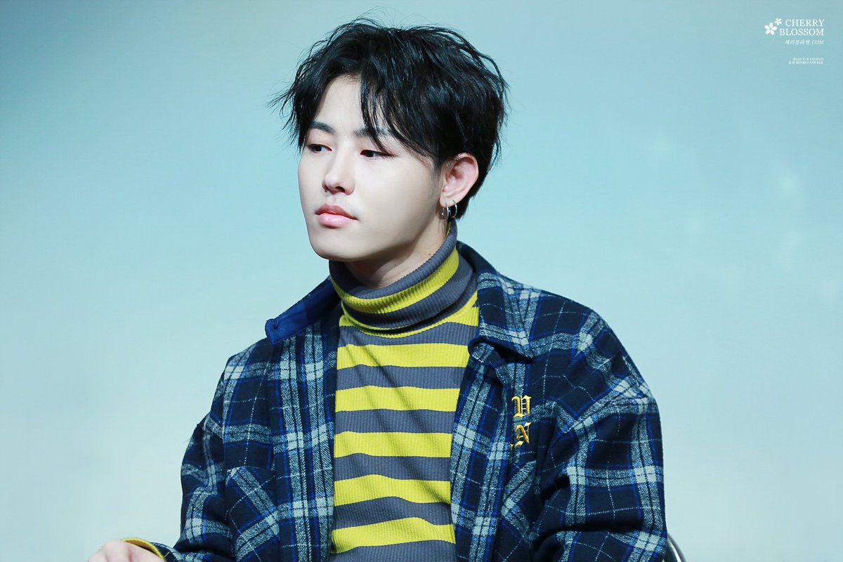 love_sel14's tweet photo. Happy Birthday U-Kwon ! 😄🎉
I wish you just the best ! 😘❤
Stay healthy and keep your smile !😇
~♡
#BlockB #blockbukwon #ukwon #kimyukwon #yukwon #happyukwonday #UKwonderfulday #happybirthdayukwon https://t.co/2kcZb5CXJL