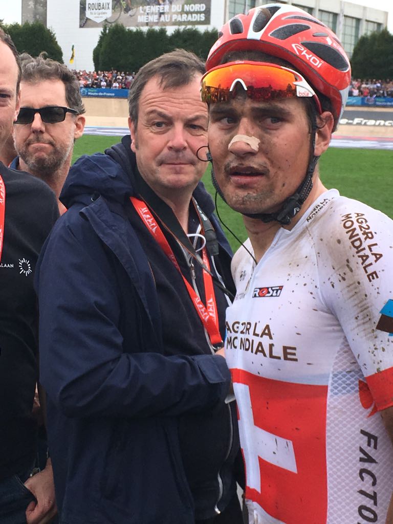 VelonCC's tweet photo. What a strong + impressive ride to second place @Paris_Roubaix by @silvandillier @AG2RLMCyclisme - Chapeau 🎩 #ParisRoubaix #cycling https://t.co/pVS0eJpnWE