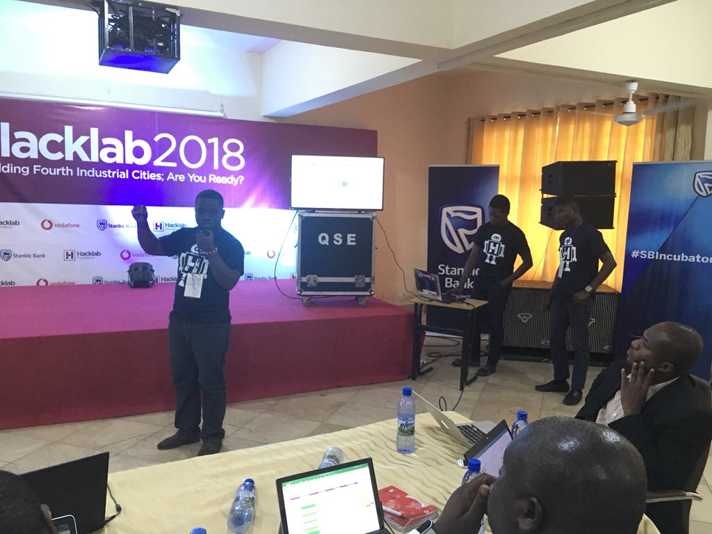 darteymedia's tweet photo. Team Ragna 2.2 seeks to solve the problem of food wastage in Africa with “Freloc”, an application that connects farmers with potential buyers across the globe. #Hacklab2018 https://t.co/E5k7FqjAkQ