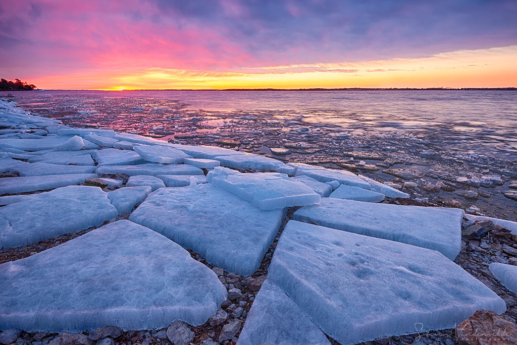 _SVphotography's tweet photo. Ice polygons on the shore of Lake Ontario at #sunrise 
#StormHour #ThePhotoHour https://t.co/RbdoJqowwJ