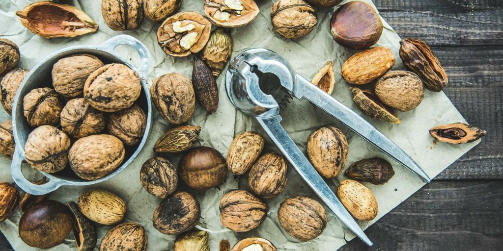 #Vegan #protein from nuts and seeds #healthier than #meat, study finds. Pass the #peanutbutter 🙌 tinyurl.com/ybztjy3z