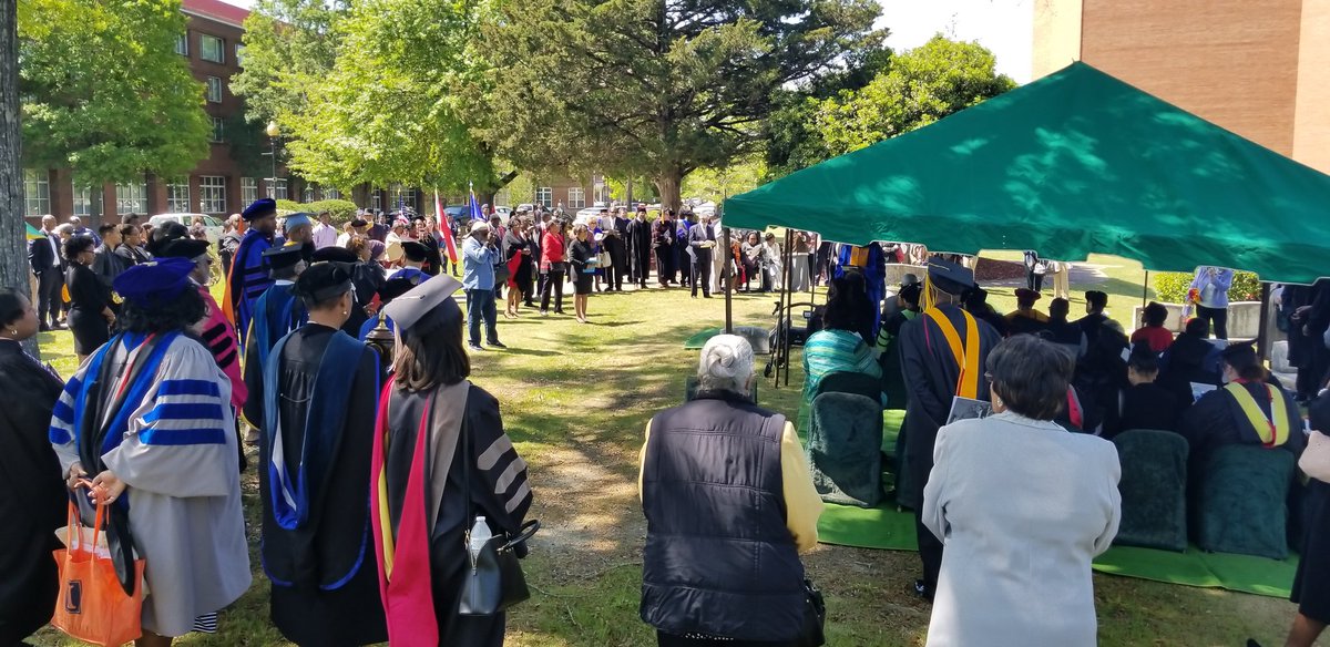 TuskegeeUniv's tweet photo. Laying to rest and celebrating the life and legacy of literary and jazz critic Albert Murray '39 and his wife Mozelle Murray' 43. #FoundersDayConvocation #UniversityCemetery #AlbertMurray #TuskegeeUniversity #Tuskegee_RYS18 https://t.co/vfHTTURvsq