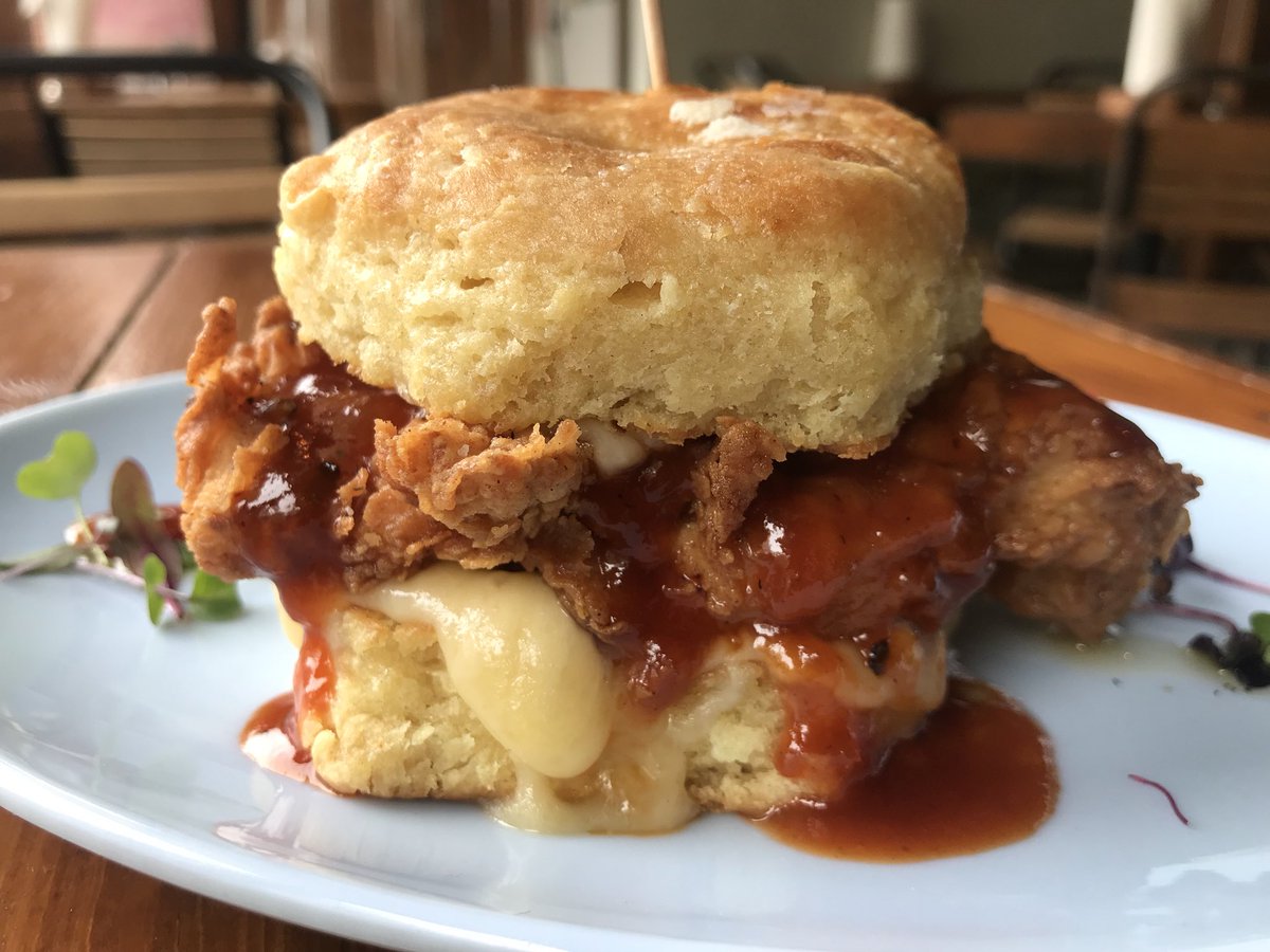 bluetopchamblee's tweet photo. Sunday’s at the Top with Chicken Biscuits #bluetopchamblee https://t.co/YPIBVDLoXx