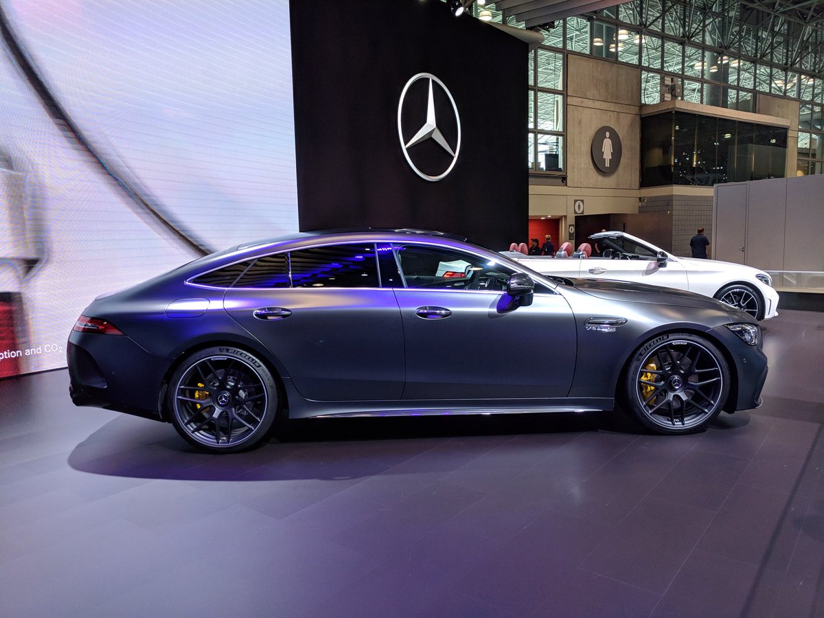 susivak's tweet photo. #NYIAS what a beauty! @MBofBoston @MBUSA @NYAutoShow https://t.co/T854WBb87R