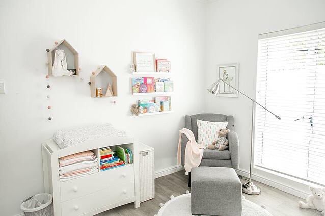 BlossMedia's tweet photo. Kyk hoe skattig lyk @minki_vdwest se baba kamer vir haar nuwe baba dogtertjie! 

Fotograaf: @birthphotography.by.chenel | Verskaffers: @simplychild | @hellodollydesigns | @nulababy | @cleverlittlemonkey | @lorenacanalsrugs | @moocachoo 

#repost #blossmag #blossmagazine https://t.co/4U3tVIeZk2
