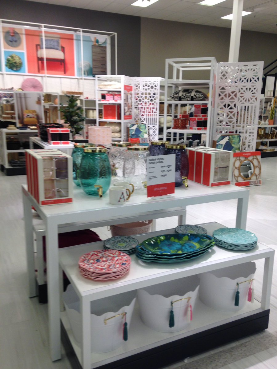 lahanson15's tweet photo. 1864 is delighting our guests with the colors and textures of #Opalhouse  @jeffklockars  @SettheT0ne   @nerdwho11 https://t.co/uk7EnpDtU6