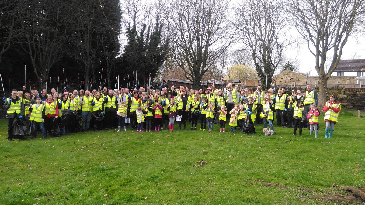 LWYLRotherham's tweet photo. Thorpe Hesley "team" today
@LWYLRotherham @RMBCPress @KeepBritainTidy @Litterpickers https://t.co/NfZN6ZY7Ol