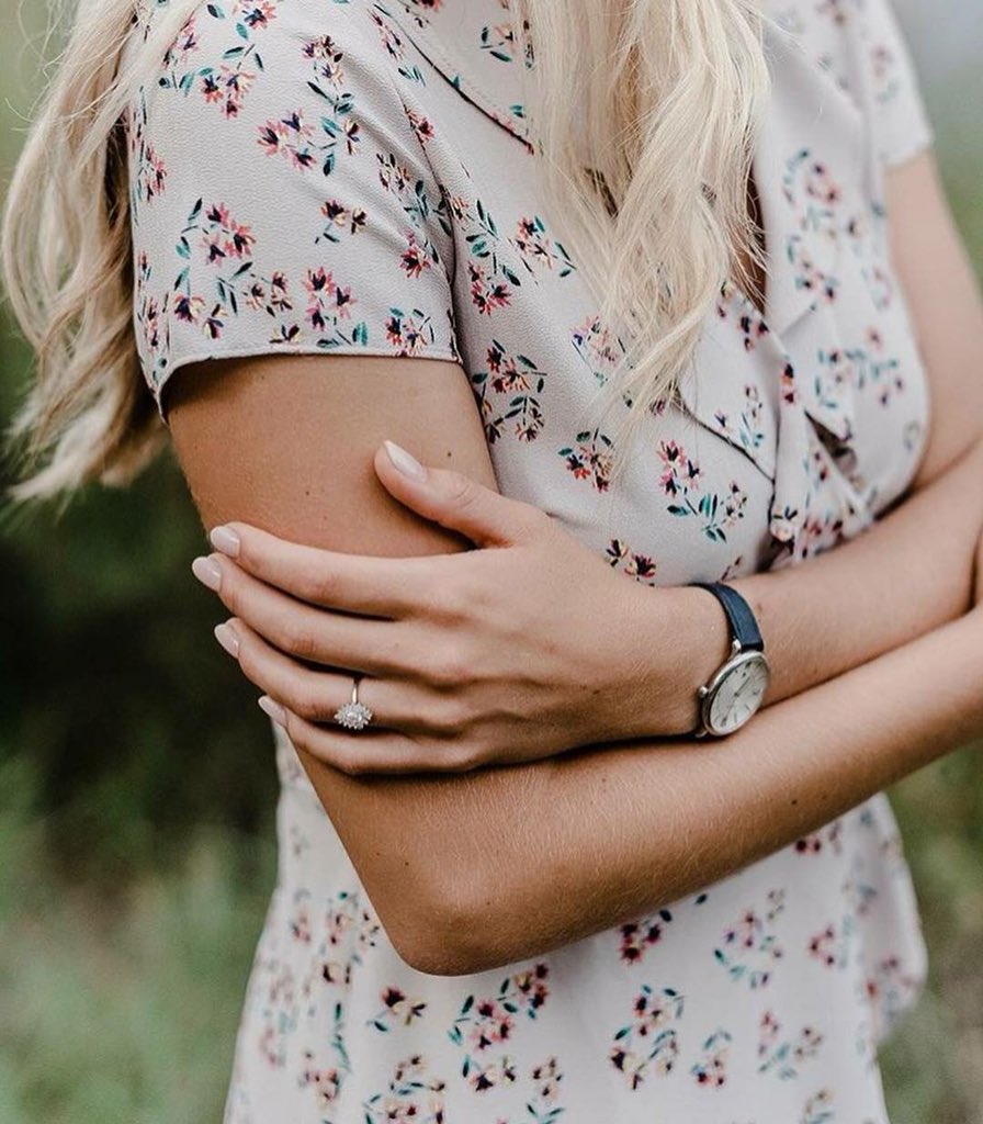 BlossMedia's tweet photo. Love captured by the amazing talented Liezel Volschenk | Elisma van Noordwyk

#repost #bloss #blossmag #blossmagazine #photography #photographer #love #couplegoals #plattelandsesjarme https://t.co/nUkNGSMNse