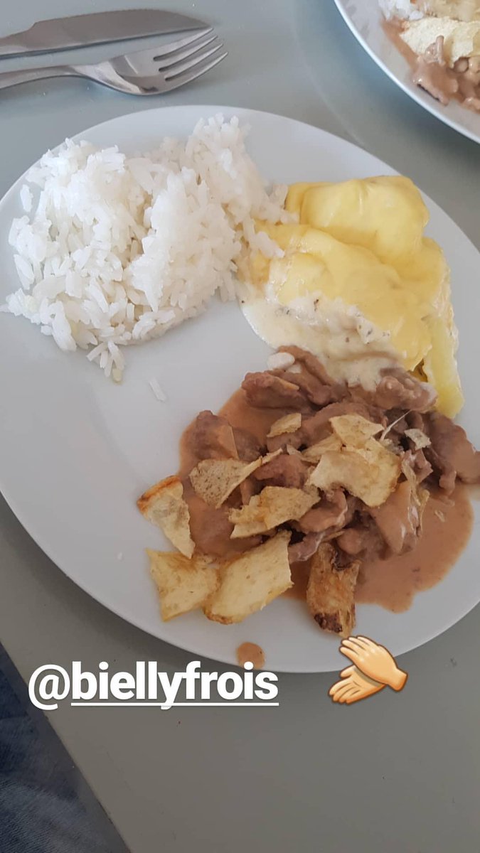Nazadesiderio's tweet photo. Comidinha da  @_AGaab_ 😍😘 https://t.co/j2NLNOUa7j