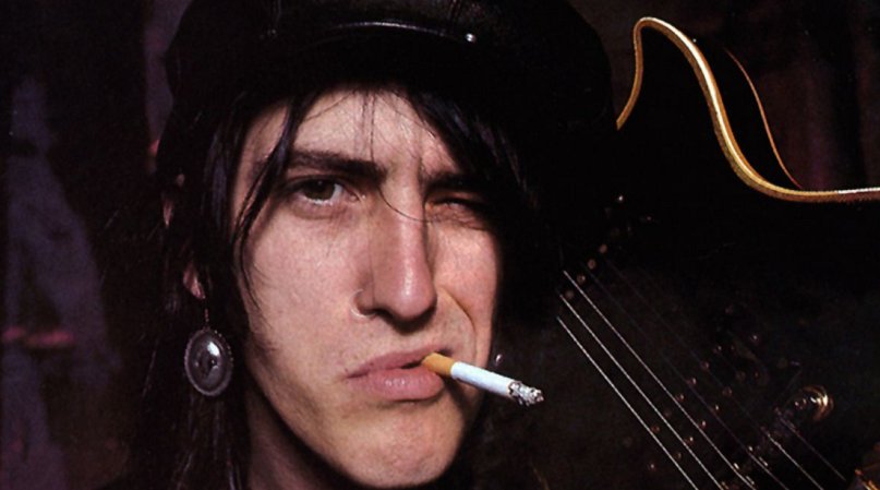 Happy birthday to Izzy Stradlin of Guns N\ Roses. 