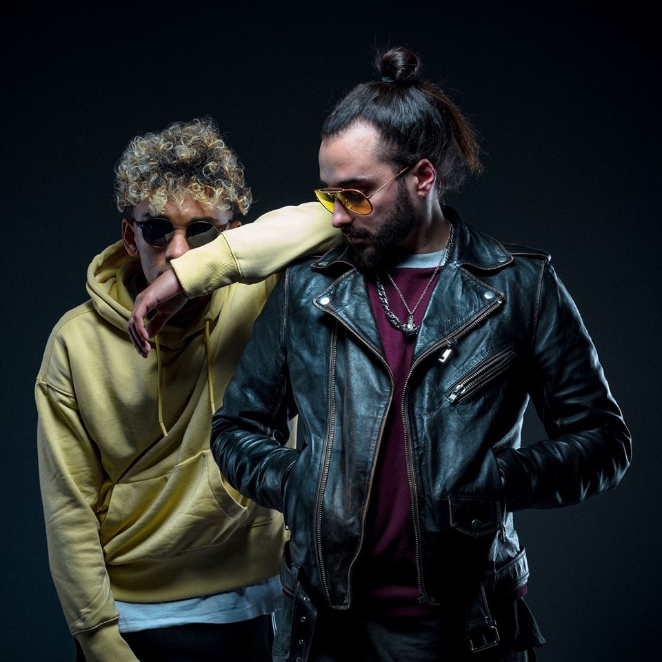 infocinemusic's tweet photo. Découvrez le clip de #Whitee le nouveau single de @rndzvsofficiel https://t.co/hmIq2tBeuA https://t.co/xIri19s0sw