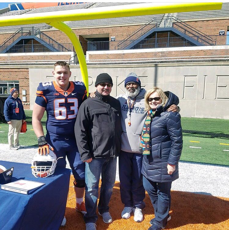 TimBeishir's tweet image. Lookin’ good for the Spring Game The Process continues! @PalczewskiAlex @PHSKnightsFBall #StepAndStayOnTrack #KeepOnEyeOnTheIllini