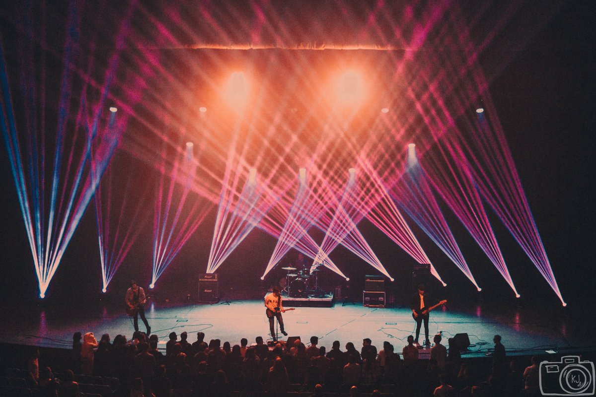 AirwaysOfficial's tweet photo. Huge thanks to @WCCRPurdue and everyone at Purdue University for having us yesterday! Hope to be back in Indiana soon 👊💥

📸: @KaitlynJPhoto https://t.co/V8svTnbCIo
