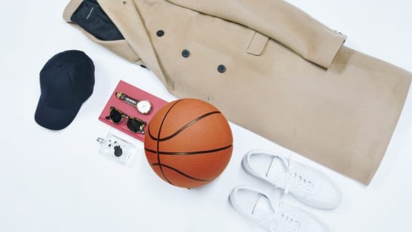 LynchAndMason's tweet photo. Tailoring x Athleisure https://t.co/mZ35M45FGt