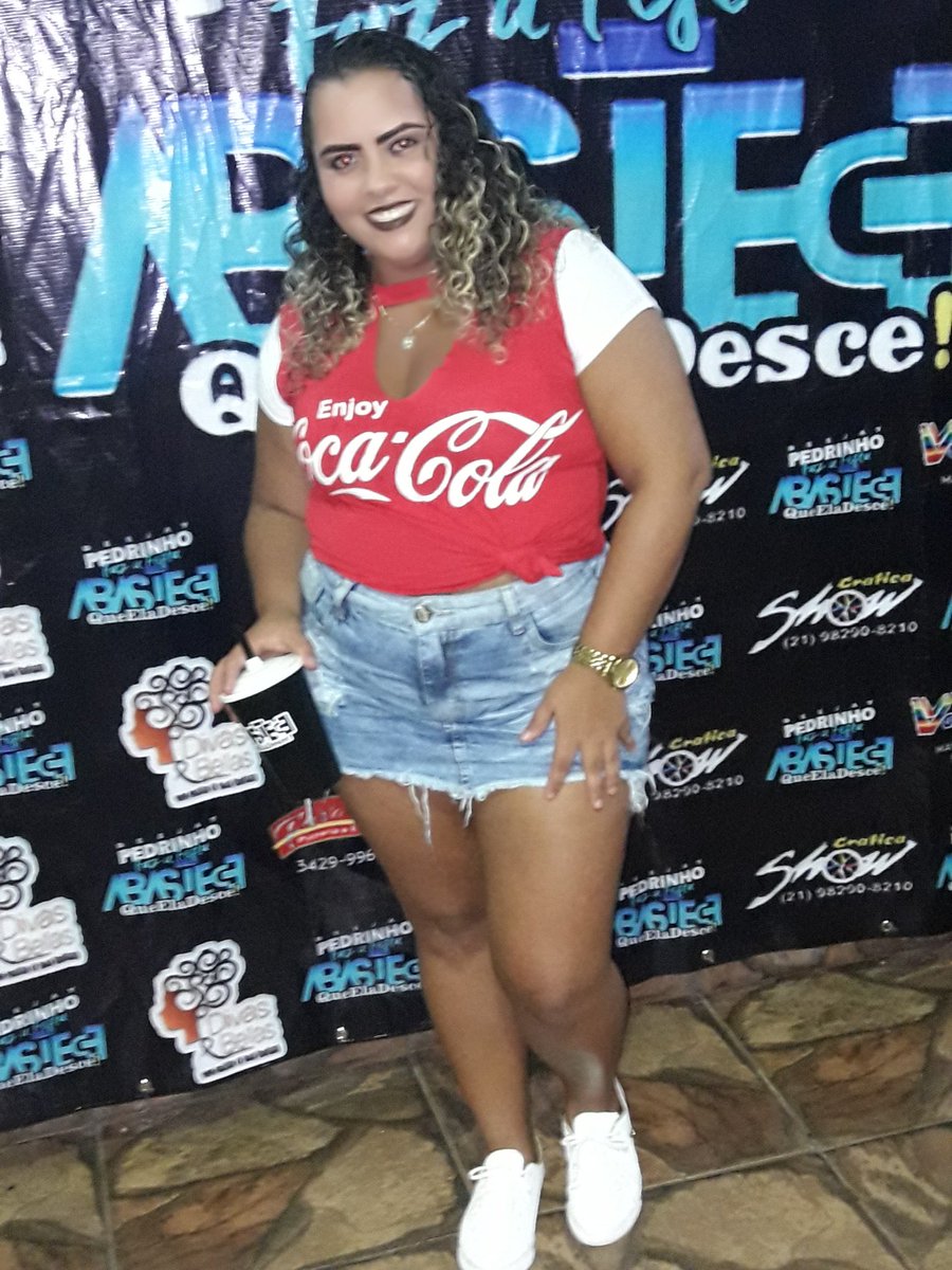 Maylla012's tweet photo. "  Mal me quer, Maravilhosa estou "  💗😍❤... Sobre a #AQEDParte2 nada a declarar só queria #Replay 💃🎵🍺😉👌 https://t.co/GKPBgcqHzN