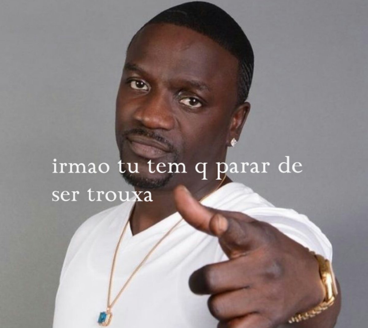 Citando_fatosz's tweet photo. Akon selho https://t.co/mTZYghZeoL