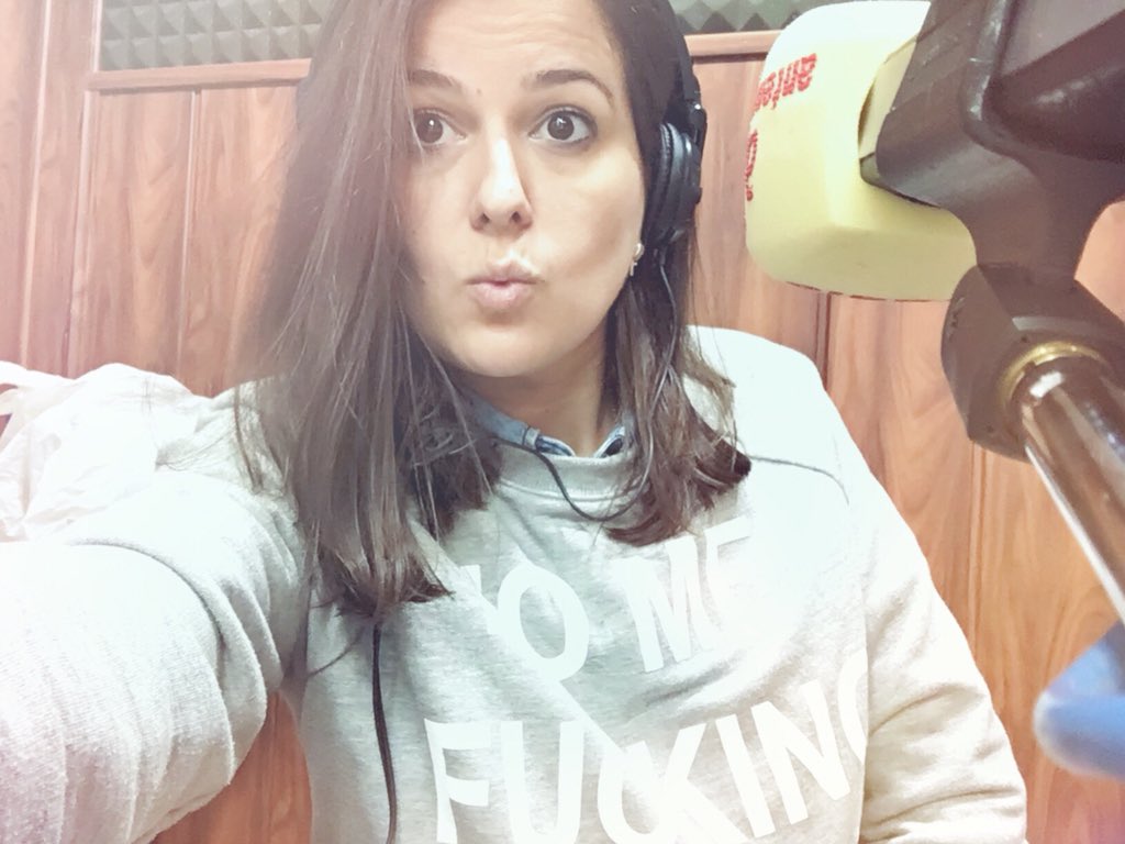 El_Camarote's tweet photo. ¡Midi is back! Buenas tardes. ¡Vamos a darle ritmo!
#elcamarote #ahradio #radiogirl #endirecto #envivo #live #lifestyle #microphone #sennheiser #headphones #skullcandy #midihair https://t.co/9FHPqvDsHB