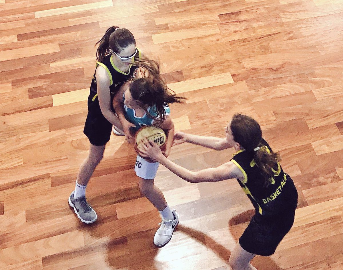 ASRBasketAlmeda's tweet photo. 🏀 #MF06ALM 44 - @CNSBasquet 46
🏀 #MF06ALM 80 - @CBFCERDANYOLA 47
Doble jornada amb molt bons moments i amb moltes coses per seguir creiexent!!
#goAlmeda #jornadaAlmeda #basketAutèntic https://t.co/3zjpsJSUjF