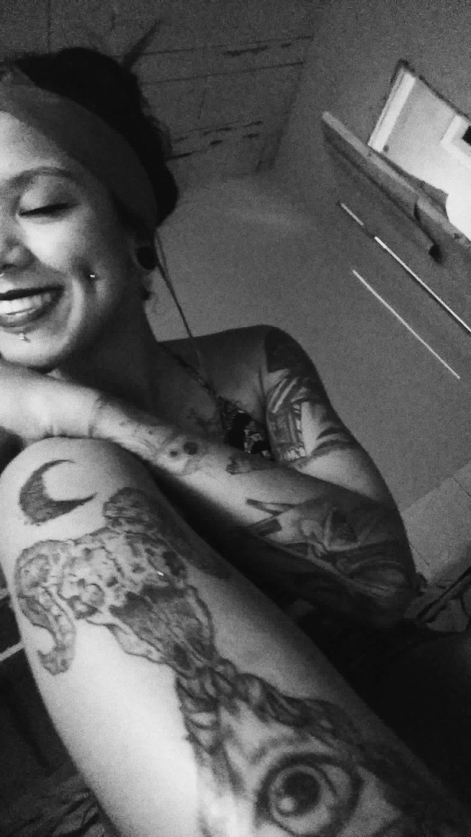 Tatuagens8's tweet photo. Diretamente da dm!!!😍 https://t.co/BQuBksaoax