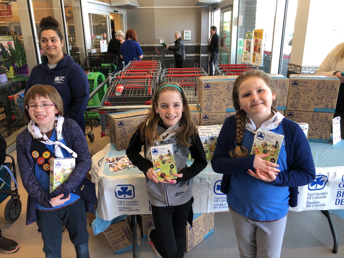fluffieowl's tweet photo. @MBGirlGuides selling cookies at Co-op https://t.co/FUIcuMZHA7
