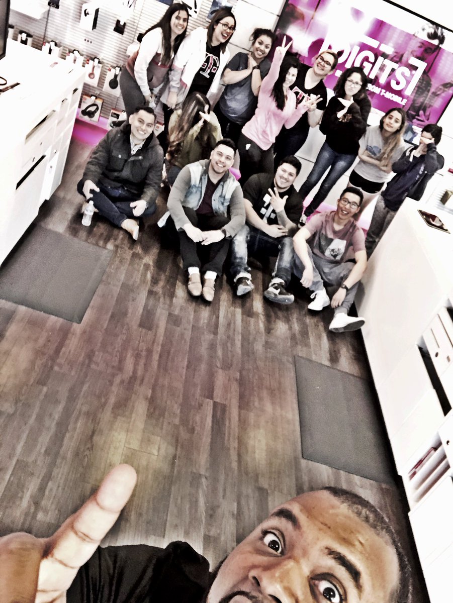 JakeMobile209's tweet photo. #teammerced #5513 #1476 We had a great Rebellion training this morning. We are all excited about taking #CustomerObsessed to the next level!! @nazarma @isaac2691 @ZeekCarlos @elizabethh_c13 @AlexaKateley https://t.co/BzIbVTC0d0