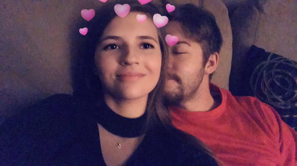 jxruggx's tweet photo. Happy 21st to my man😍 so proud that you woke up still drunk today, that means you did your 21st right😂😘 @Mr_Gnarza https://t.co/GH4IB3BPew