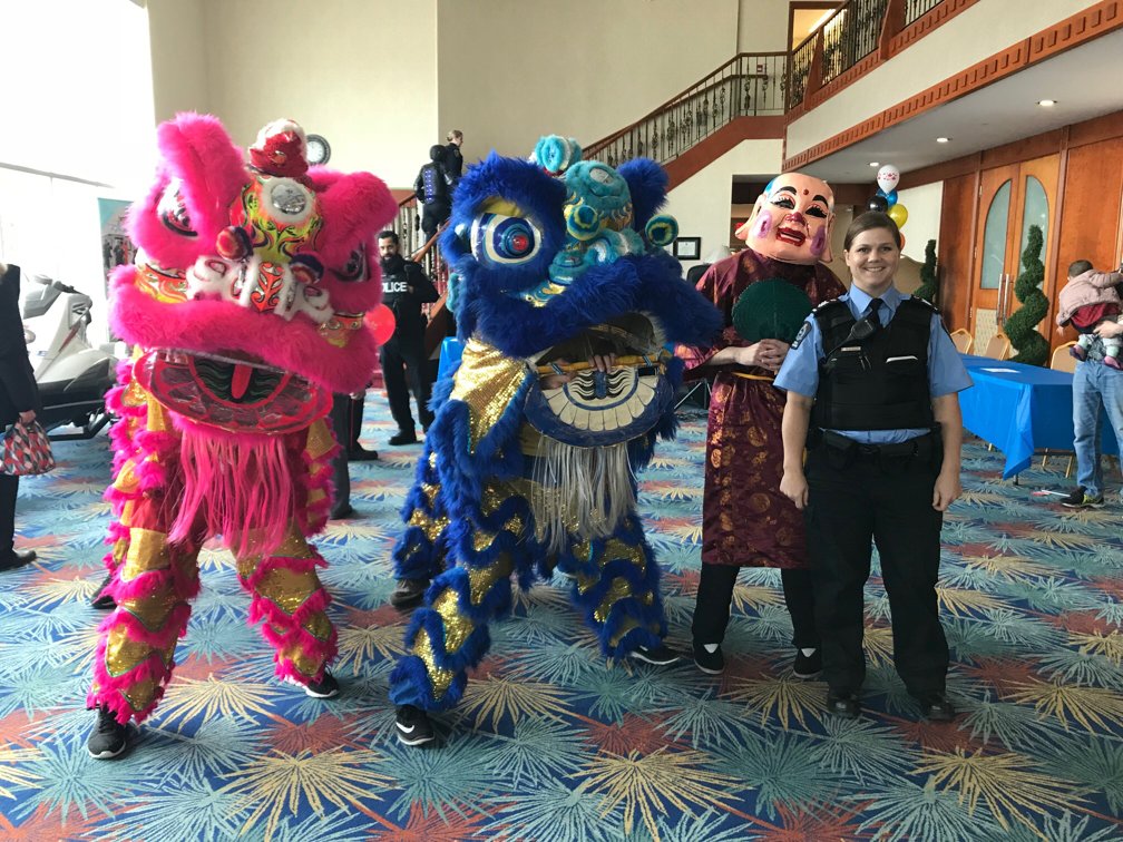 YRTViva's tweet photo. #YRT Enforcement staff joining @YRP @MarkhamEventCtr for the International Day for the Elimination of Racial Discrimination. Featuring live performances, great food and entertainment from cultures around the world! We're here until 3pm! #IntDayYRP https://t.co/PaKWU2SdsS