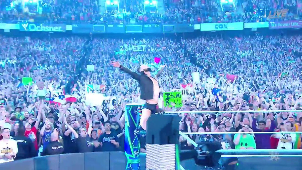 WWEUK's tweet photo. An ELECTRIC atmosphere brought to #WrestleMania by @FinnBalor! https://t.co/rGQesJjJWS