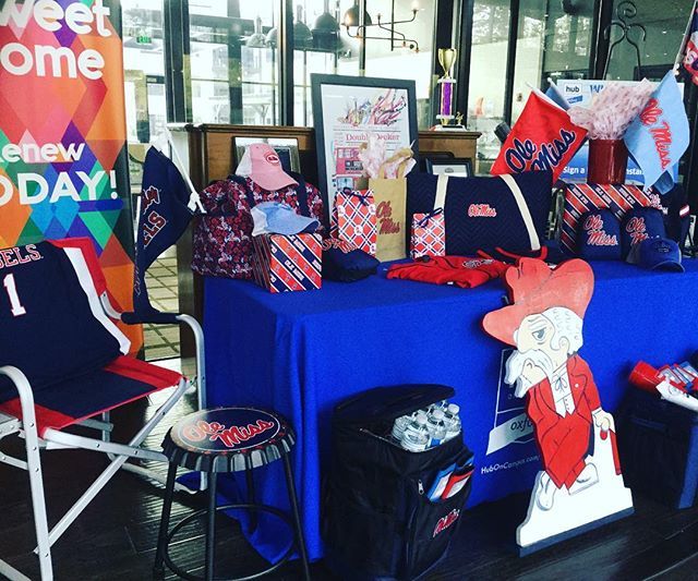 HubAtOxford's tweet photo. Jerseys, coolers, and goodies oh my! Come down and sign a lease today and walk out the door with some complimentary loot! #hubswag #corespaces #hottytoddytable #leasingseason https://t.co/9hV4aHbpFs https://t.co/WYohiPIjVj