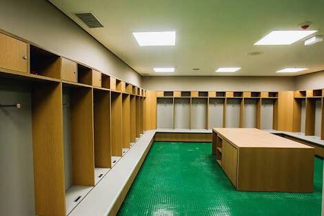 Corinthians's tweet photo. O nosso vestiário era assim... https://t.co/He9ojg1X5t