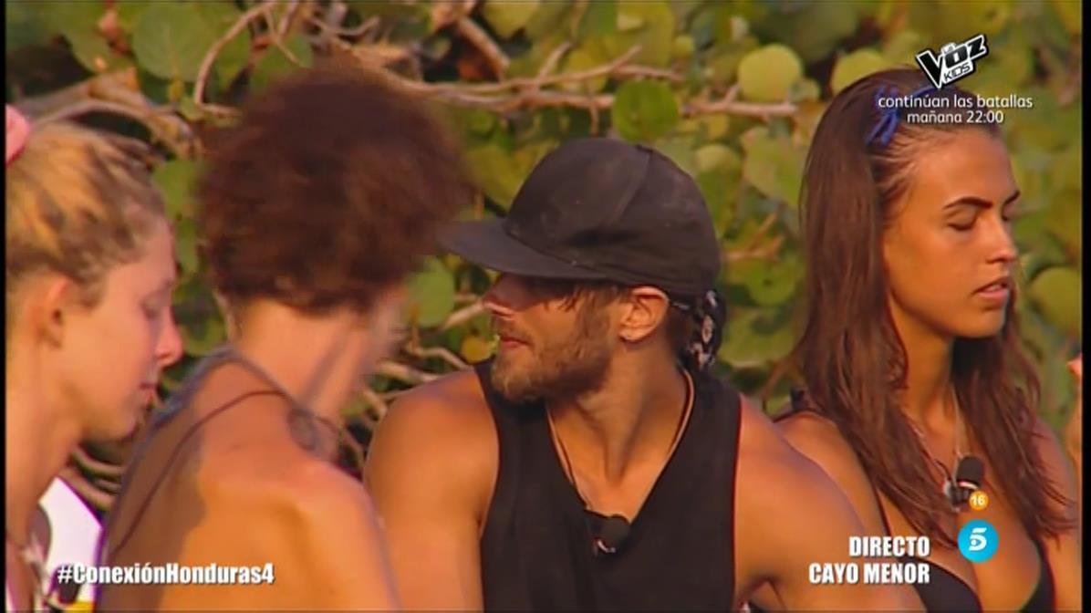 Supervivientes's tweet photo. ¡Qué bien se lo ha pasado @_SofiaGH16_ en la boda! 😂 > https://t.co/0FBgMJbayp  | #ConexiónHonduras4 https://t.co/TYW1j1Tdoi