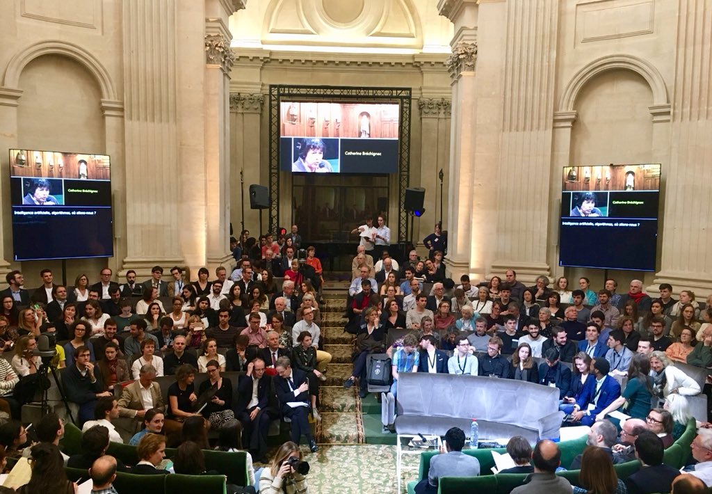 #bravo et #merci à tous! 15 débats sur 48h, 80 intervenants et 5000 personnes au rendez-vous lors des #RencontresCapitales #RencontresCapitales2018 avec une remarquable implication des #jeunes <a href="/RencontresCap/">Rencontres Capitales</a> <a href="/CAuboyneau/">christian auboyneau</a> <a href="/AcadSciences/">Académie des sciences</a> #Mémoire et #mutations