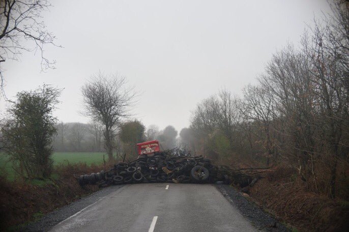 illwilleditions's tweet photo. Our hearts reach out to all our friends and comrades planning to defend La ZAD tomorrow against the French state police. Whatever they destroy, will be rebuilt stronger. Stay strong, live dangerously, and give them hell.
#nddl #ZADPart2 https://t.co/hHbJAAqoL6