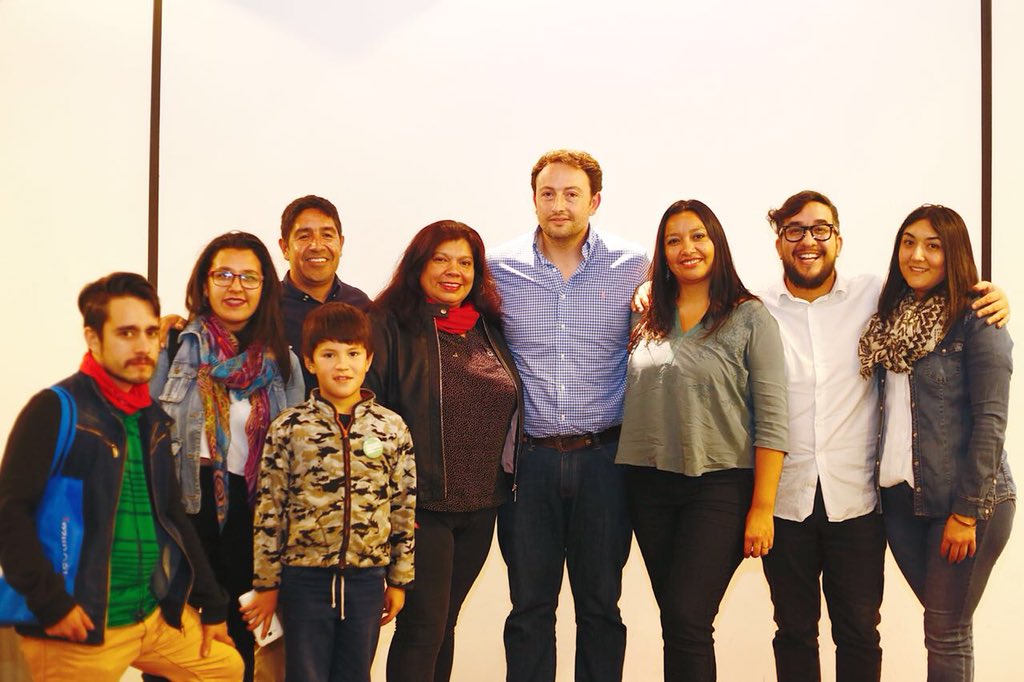 Muchas gracias diputada <a href="/NCastilo/">Natalia Castillo</a> por acompañarnos en Santa Cruz el conversatorio abierto sobre realidad migrante en nuestra provincia. Gracias también al Gobernador de Colchagua <a href="/EthitYamil/">Yamil Ethit</a> por su participación. 
¡Seguimos impulsando agendas para la comuna y la provincia!