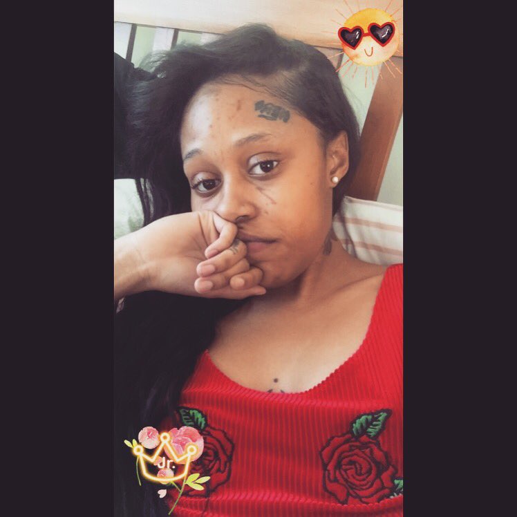 crwnjr's tweet photo. Oh we fr ? Hey y’all 👋🏽#FineWomenThatEatAss https://t.co/uGp7lsqymz