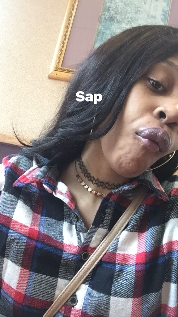 crwnjr's tweet photo. Oh we fr ? Hey y’all 👋🏽#FineWomenThatEatAss https://t.co/uGp7lsqymz