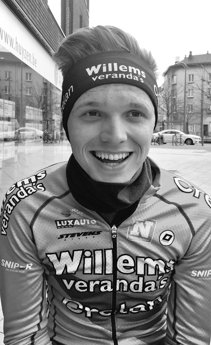 Goolie, net als ik bouwjaar ‘94. Bijgevolg zitten we al jaren samen in het peloton. Ik kan het nog niet vatten dat daar een einde aankomt. Uw eeuwige smile zal altijd een inspiratie blijven voor mij. Rust zacht maat 😪
